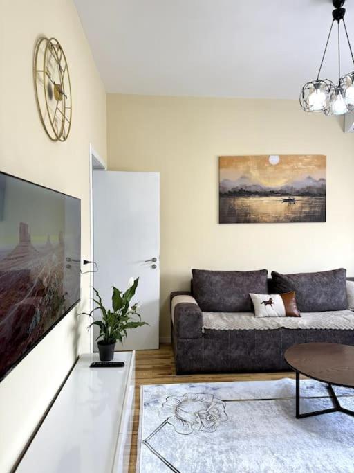 Sol Apartments - 2 Bedrooms Шкодер Екстер'єр фото